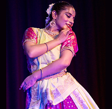 media/uploads/dancefaculty/1680505297.jpg